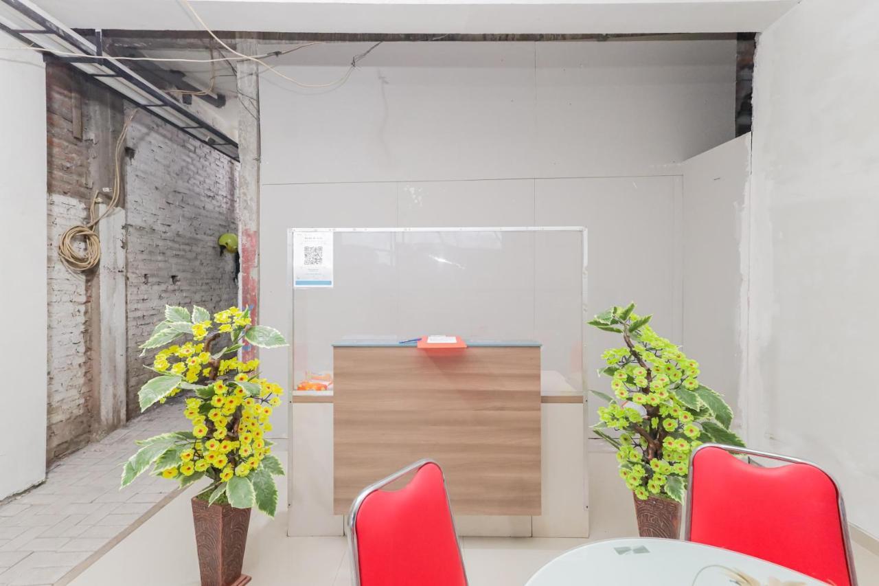Hotel Reddoorz @ Gedangan Sidoarjo Zewnętrze zdjęcie